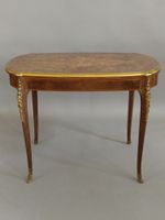 Table écritoire de forme rognon en bois de placage à décor d… (photo 5)