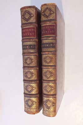 deux livres superposés