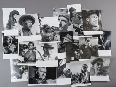 André GAMET (1919-2017) Varia. Portraits de gens humbles, Fr…