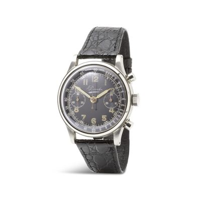 une photo d'une montre-bracelet avec un cadran noir et un bracelet en cuir noir