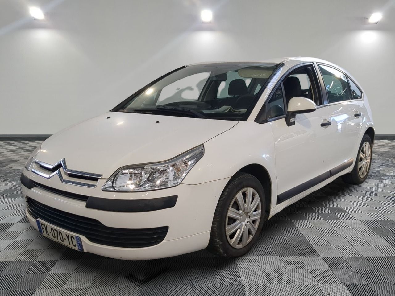Citroën C4 1.4I 16V 90 - Voiture d'occasion fiable et économique