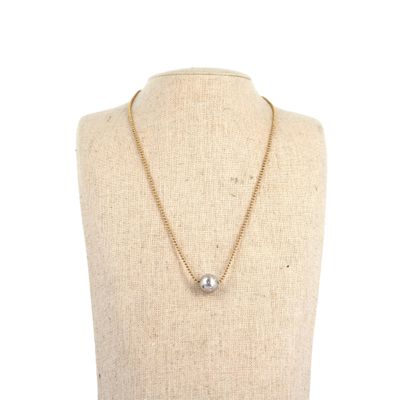 Collier composé d'une chaîne bille en or jaune 585‰ et d'un …