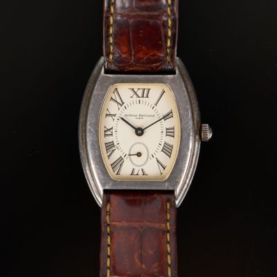 ARTHUS BERTRAND. Bracelet-montre tonneau en argent (925/1000… - Photo 1