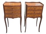 paire de tables de chevet de style Louis XV