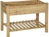 une jardinière en bois avec une étagère en dessous