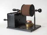 a small machine that is sitting on top of a table