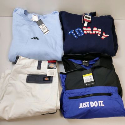 Lot de 4 vêtements de marques ADIDAS, NIKE, DICKIES, et TOMM… - Photo 1