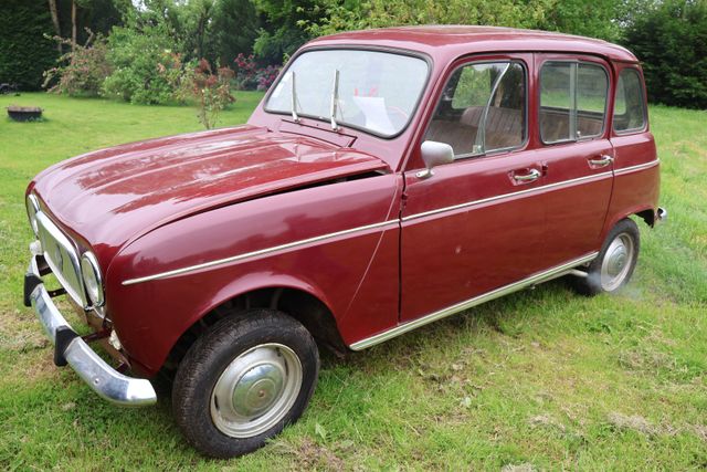 Véhicule particulier RENAULT 4L immatriculé AZ-072-JJ, 1ère mise ...