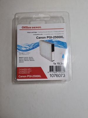 un gros plan d'un emballage en plastique contenant une imprimante Canon