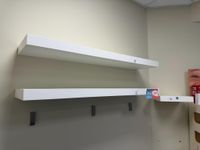 Ensemble de mobilier d'accueil de magasin comprenant : un co… (photo 3)