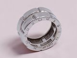 an image of a ring made out of a piece of metal