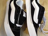 vans old skooler black and white sneakers