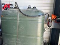 1 cuve de 1000 L avec 1 volucompteur