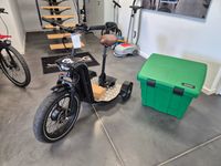 Triporteur électrique ZOSH, avec caisson DAKEN et chargeur.