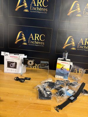 1498/Lot appareil photo et caméra sport Thomson THR317 ET TH…