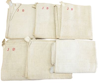 Suite de 6 grands TORCHONS en métis, chiffres brodés en poin… - Photo 1