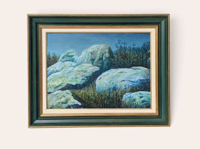 a picture of a painting hanging on the wall