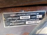 a label on the side of a car that says homofication accorde au typevisione r3235