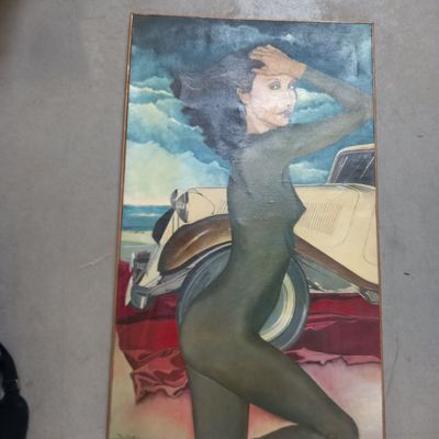 un tableau représentant une femme vêtue d'un body vert, allongée par terre