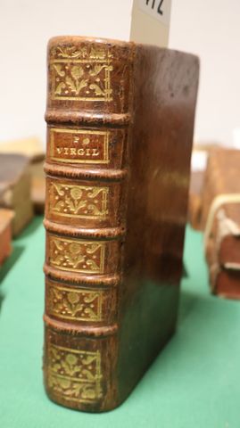 VIRGILE: Mronis opera. Parisiis, Barbou, 1729, in-12, plein veau ...