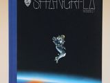 un livre sur lequel figure l'image d'un astronaute flottant dans les airs