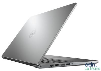 L'ordinateur portable Dell est ouvert et prêt à l'emploi.