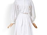 l'image d'une robe blanche sur un mannequin