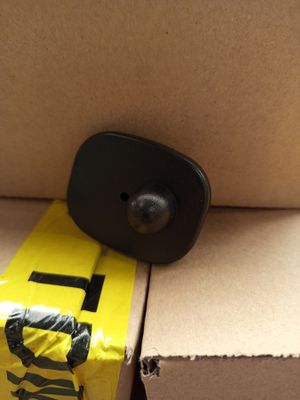 Lot de 7 cartons d'antivols (pouvants contenir des pièces in…