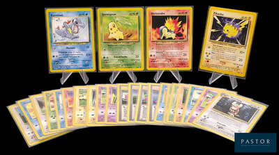 Plusieurs cartes Pokémon sont alignées les unes à côté des autres sur un fond noir.