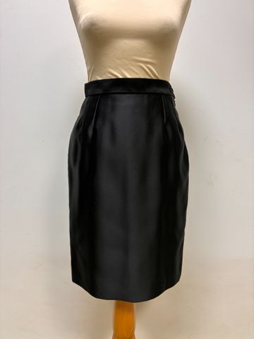 Yves SAINT LAURENT Variation – Jupe noire. Très bon état. Taille ...