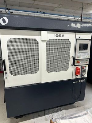 l'image d'une machine installée dans un entrepôt