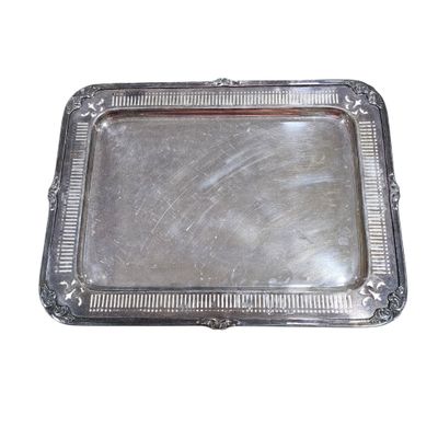 plateau rectangulaire en argent à bord perlé