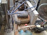a machine that is sitting on a table in a room