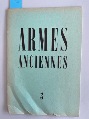 une image représentant un livre sur lequel est inscrit le titre « Armed Ancienes »