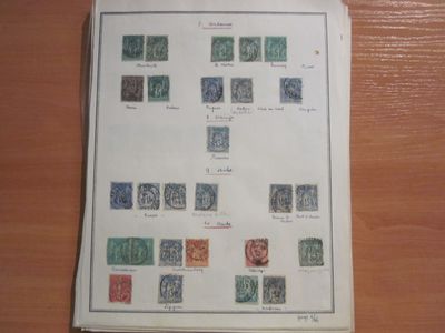 Une pochette avec 46 pages de TP détachés principalement au … - Photo 1