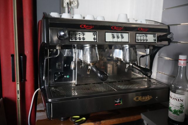 Machine à café deux becs Astoria