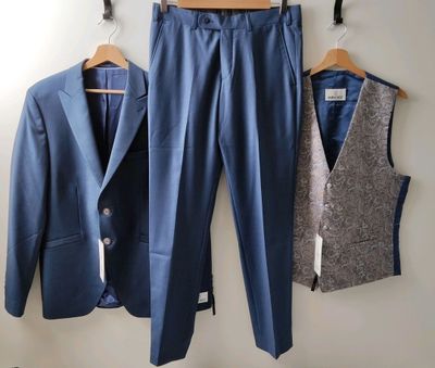 Costume trois pièces WILVORST composées d'un gilet, T.