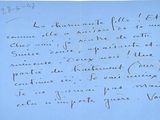 un morceau de papier bleu sur lequel est écrit à la main un poème