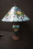 Jolie lampe de table de style Tiffany - avec un motif de plu… (photo 2)