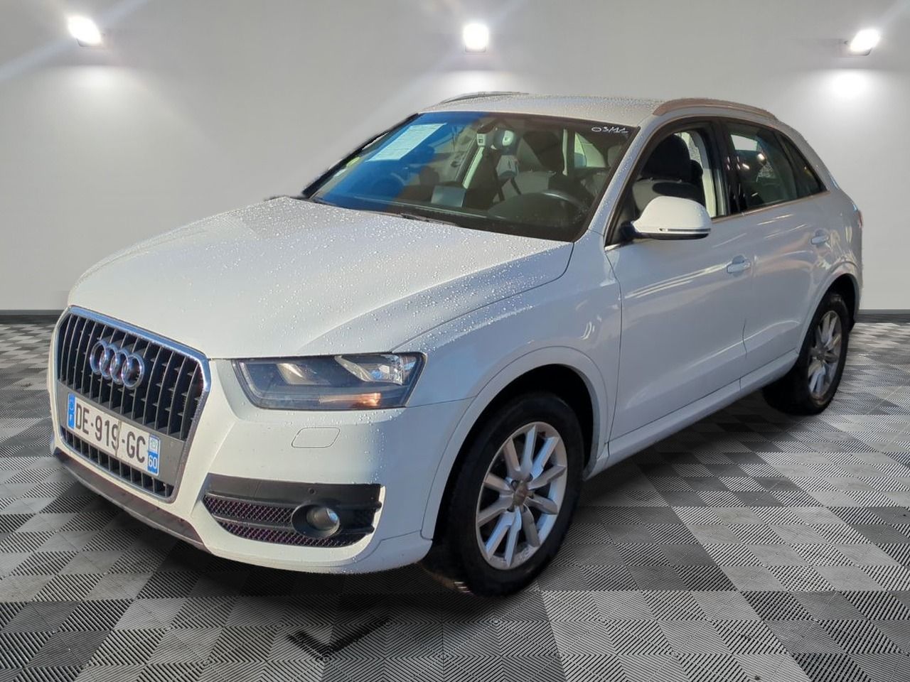 AUDI - Q3 2.0 TDI 140 CH AMBIENTE - GO - Mise en service: 26…