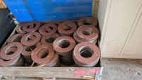 Dans un garage en face : contenu des stocks comprenant des b… (photo 5)