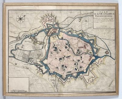 une vieille carte d'une ville traversée par une rivière