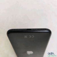 Apple iPhone SE (2020) Black 128GB - Fonctionnel - Très bon … (photo 6)