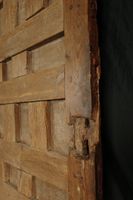 Ancienne porte à caissons sculpté de pointes de diamant, ave… (photo 6)