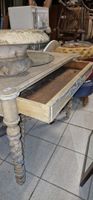 Table de style en bois peint, une sellette en albâtre et deu… (photo 3)