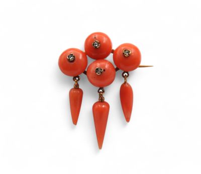 an image of a close up of a bunch of tomatoes on a stick