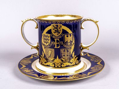 Spode, Grand pot à caviar en porcelaine polychrome n° 356 éd…