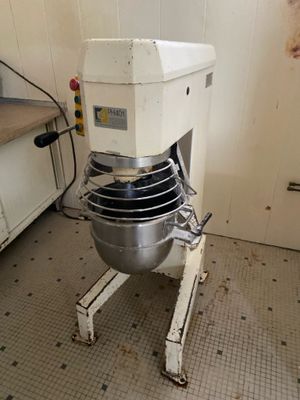 Batteur PHEBUS 2 cuves 30 litres avec outils 1 cuves 40 litr…