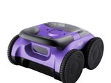 un gros plan d'une tondeuse robotisée violette sur fond blanc