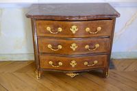 Petite commode à façade cintrée en placage de palissandre di… (photo 3)